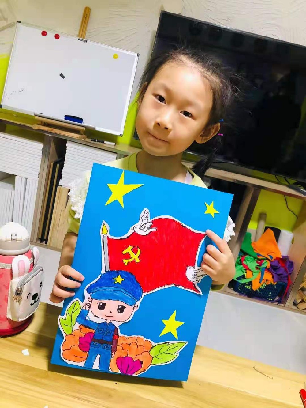 12满洲里市怡园社区儿童之家选送亲子创意绘画  作者：刘依彤_副本.jpg